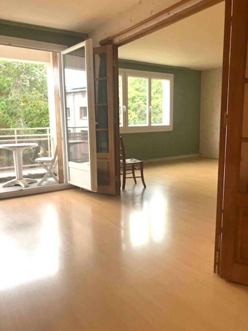 Appartement à Plateau Ouest, Suresnes, France 3 - 19143166
