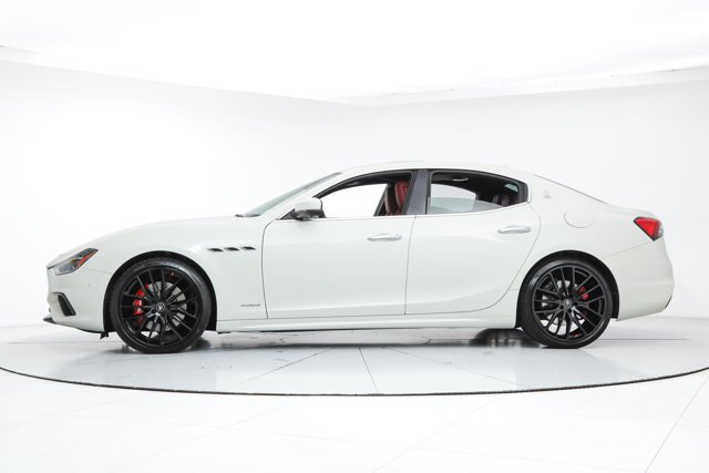 Sedan in Fort Lauderdale, FL, United States 2 - 19143375