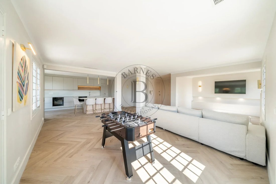 Villa in Mougins, Provence-Alpes-Côte d'Azur, France 3 - 19143341