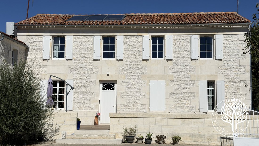 Haus in Saint-Savinien, Neu-Aquitanien, Frankreich 1 - 19143336