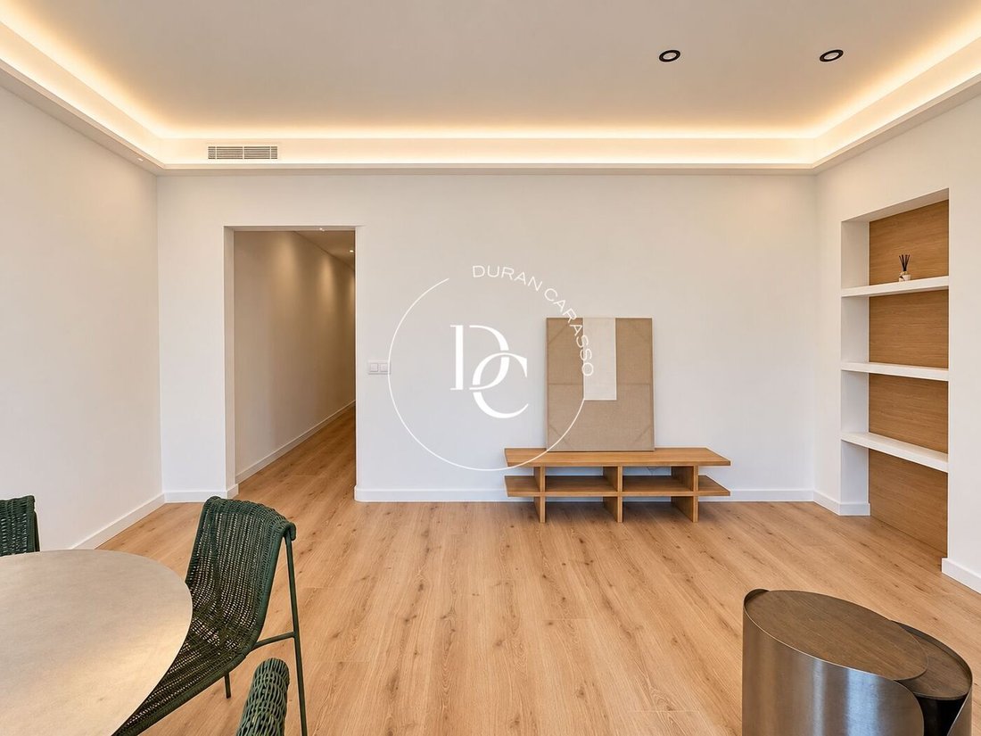 Appartamento a Eixample, Barcellona, Spagna 4 - 19143378