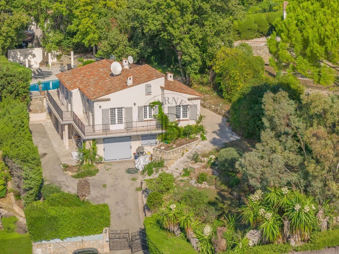 Villa in Mougins, Provence-Alpes-Côte d'Azur, France 1 - 19143341