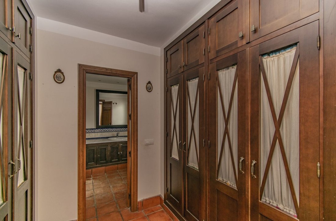 Townhouse in San Pedro de Alcantara, Andalusia, Spain 4 - 19143440