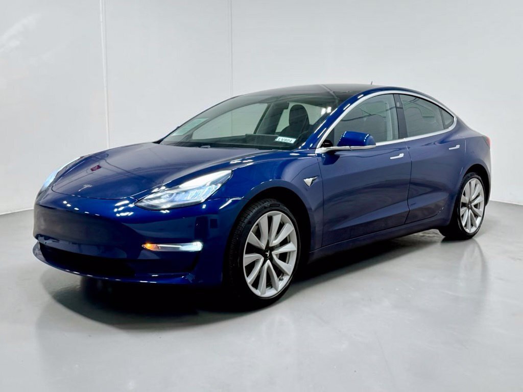 Sedan in Lake Villa, IL, United States 4 - 19143399