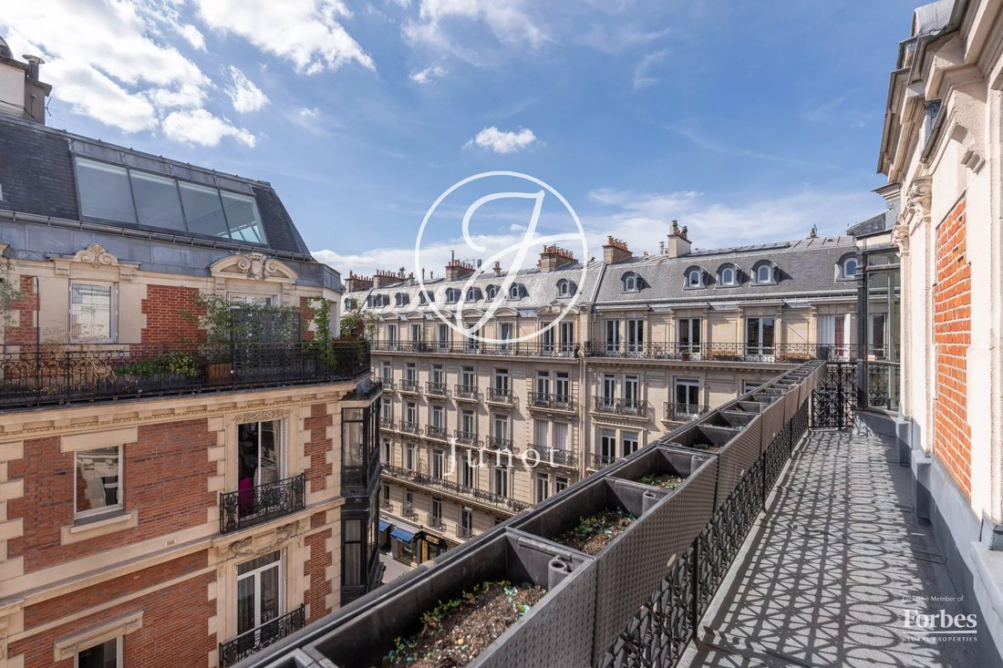 Appartement à Triangle d'Or, Paris 8e Arrondissement, Paris 1 - 19143359