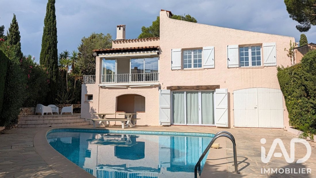 Casa en Meseta Notre Dame Sur-Costa-Beaurivage, Saint-Raphaël, Francia 1 - 19144028