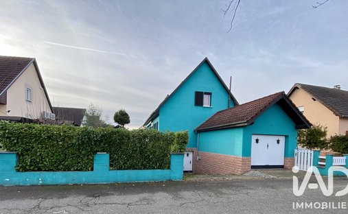 Maison à Nord, Saint-Louis, France 1