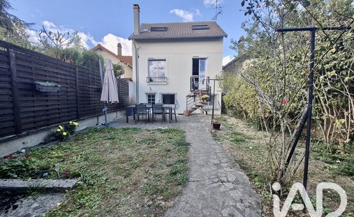 Casa a La Prevote, Thiais, Francia 1