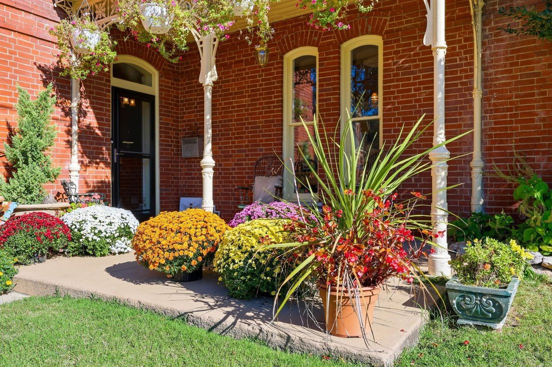 House in Midway, Kentucky, United States 4 - 19143464