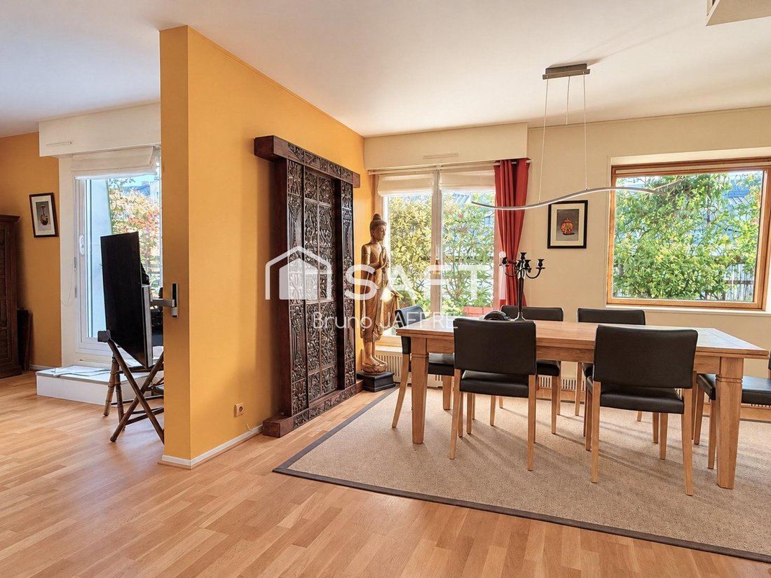 Apartment in Saint Lambert, Paris 15e Arrondissement, Paris 2 - 19143933
