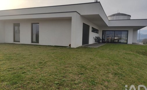Stadthaus in Ponte da Barca, Vila Nova de Muia e Paco Vedro de Magalhaes, Distrikt Viana do Castelo, Portugal 1