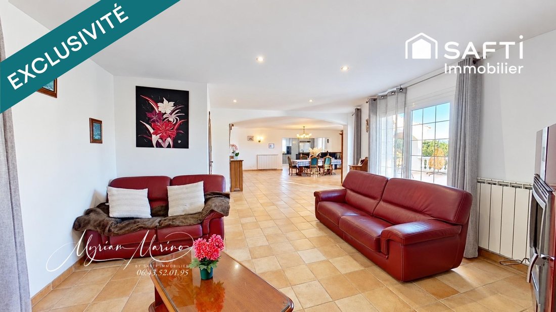 Casa en Fréjus, Provenza-Alpes-Costa Azul, Francia 4 - 16360613