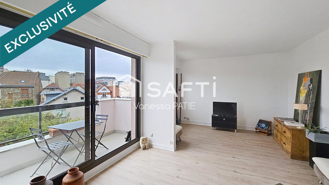 Apartment in Centre Ville-Sarments, Châtillon, France 5 - 18050649
