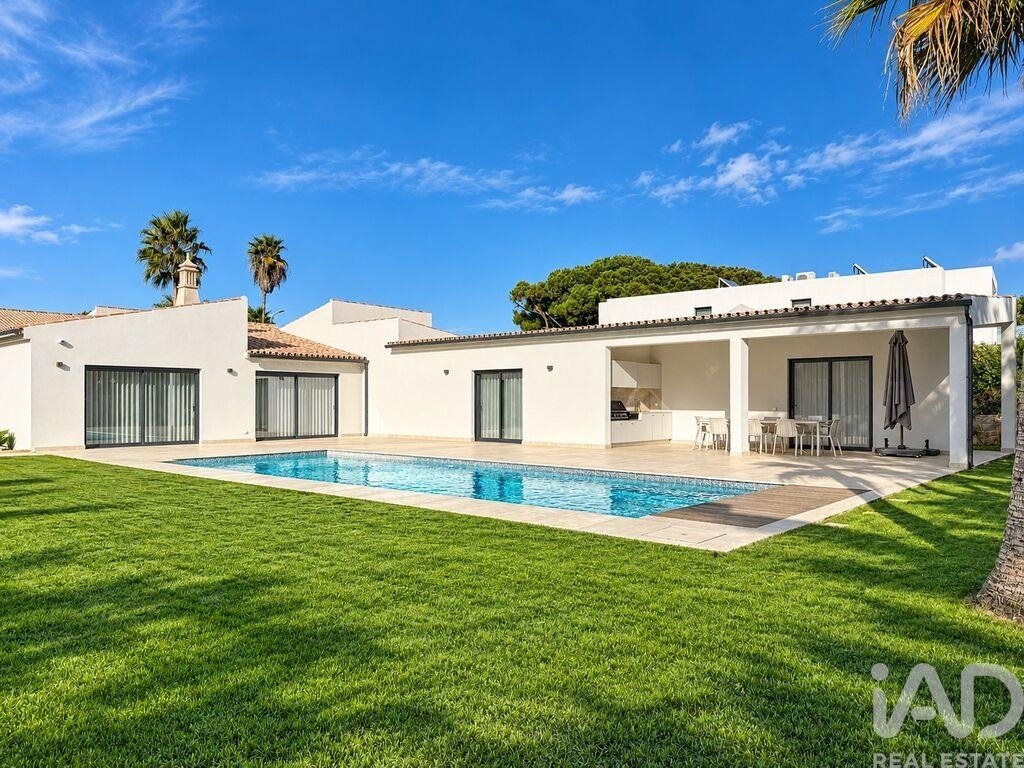 Townhouse in Loule (Sao Clemente), Algarve, Portugal 1 - 19143685
