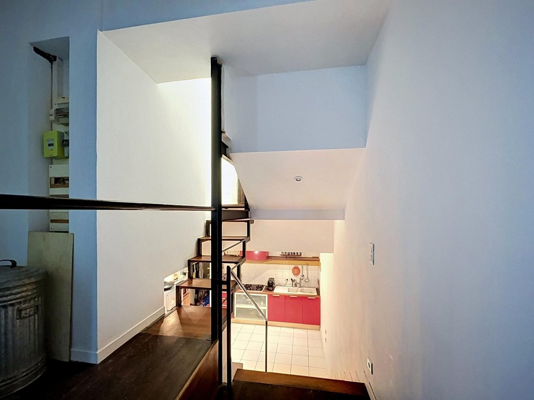 Apartment in Clignancourt-Jules Joffrin, Paris 18e Arrondissement, Paris 4 - 19143917