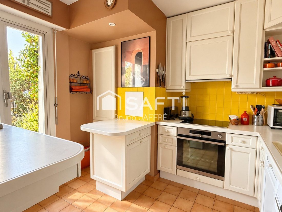 Apartment in Saint Lambert, Paris 15e Arrondissement, Paris 5 - 19143933
