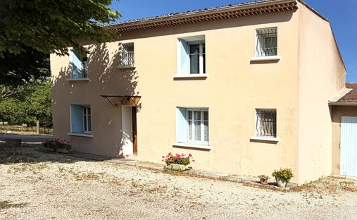 Casa a Alleins, Provenza-Alpi-Costa Azzurra, Francia 1