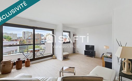 Apartment in Centre Ville-Sarments, Châtillon, France 1