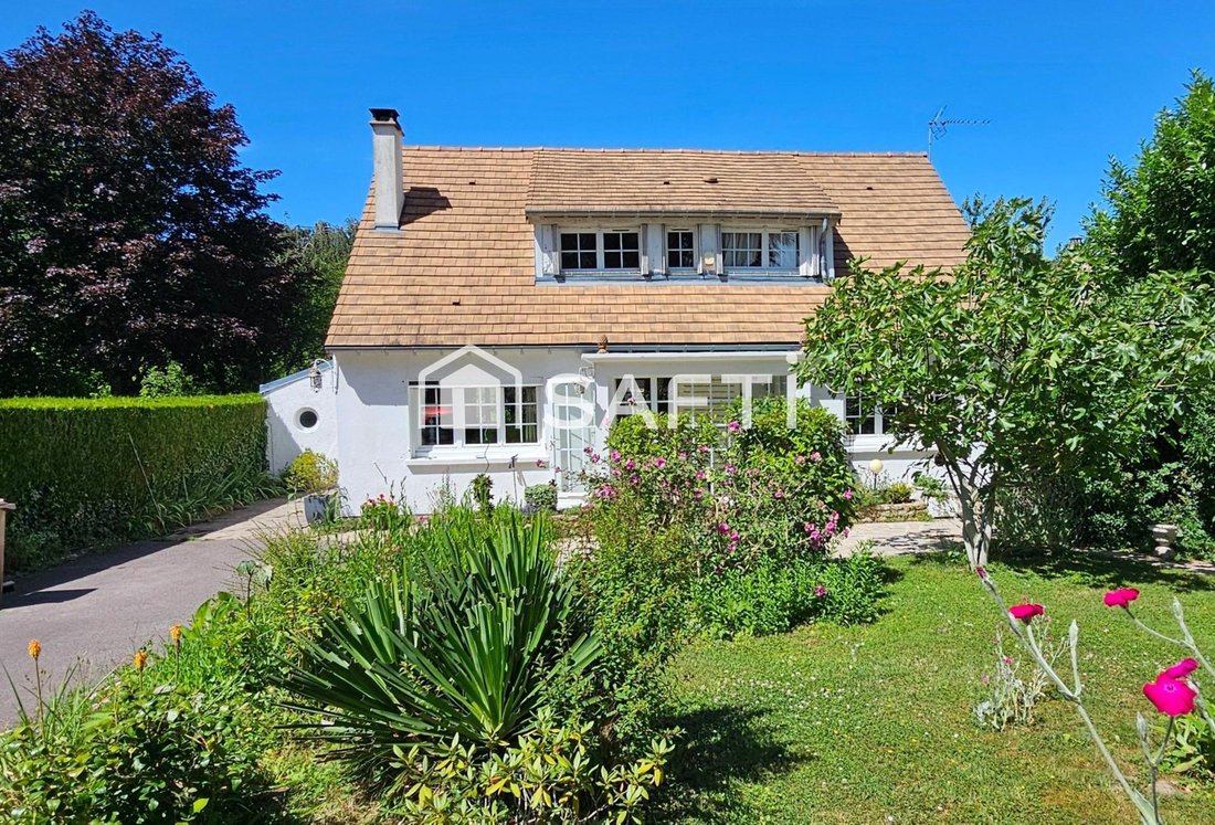 House in Le Tremblay-sur-Mauldre, Ile-de-France, France 1 - 18233287