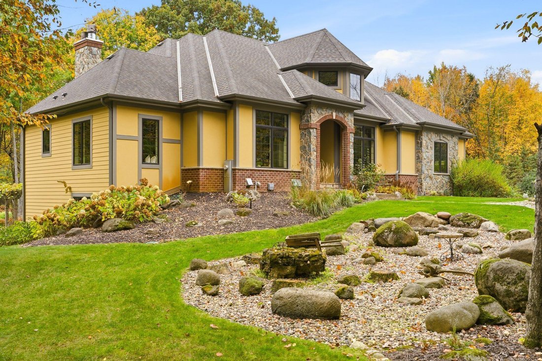 Maison à Hartford, Wisconsin, États-Unis 3 - 18539719