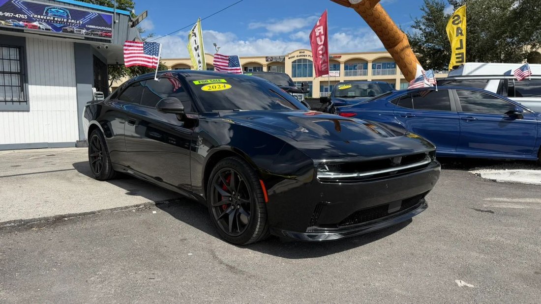 Coupe in Hialeah Gardens, FL, United States 4 - 19127294