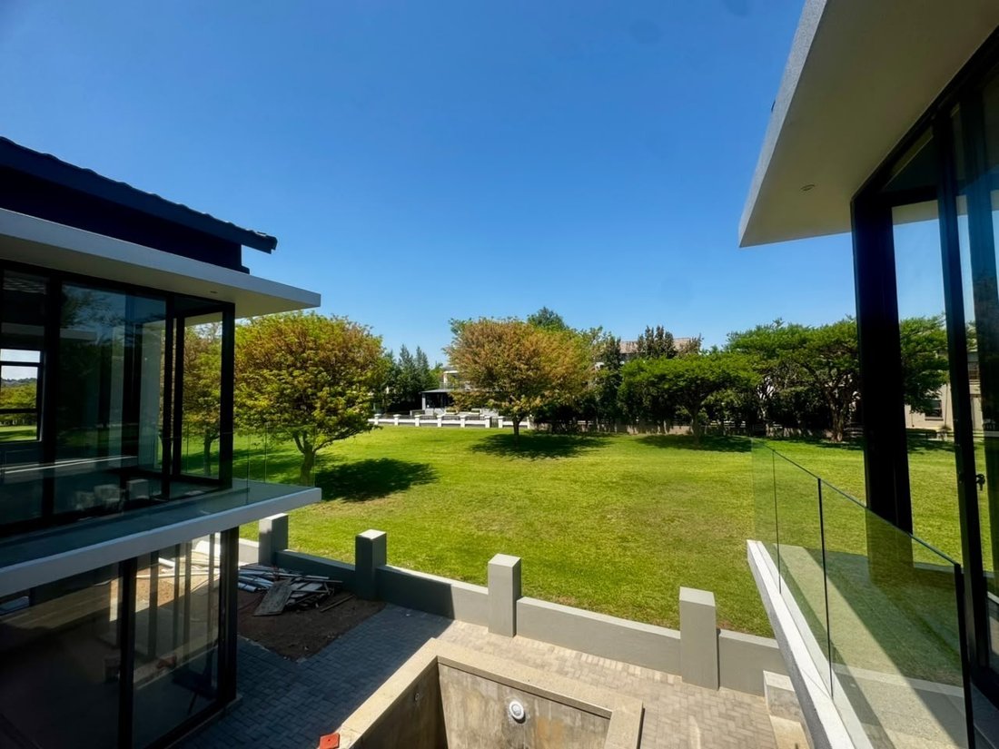 House in Copperleaf Golf and Country Estate, Centurion, South Africa 4 - 19143886