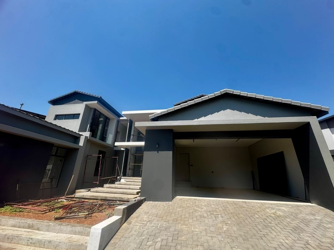 House in Copperleaf Golf and Country Estate, Centurion, South Africa 2 - 19143886