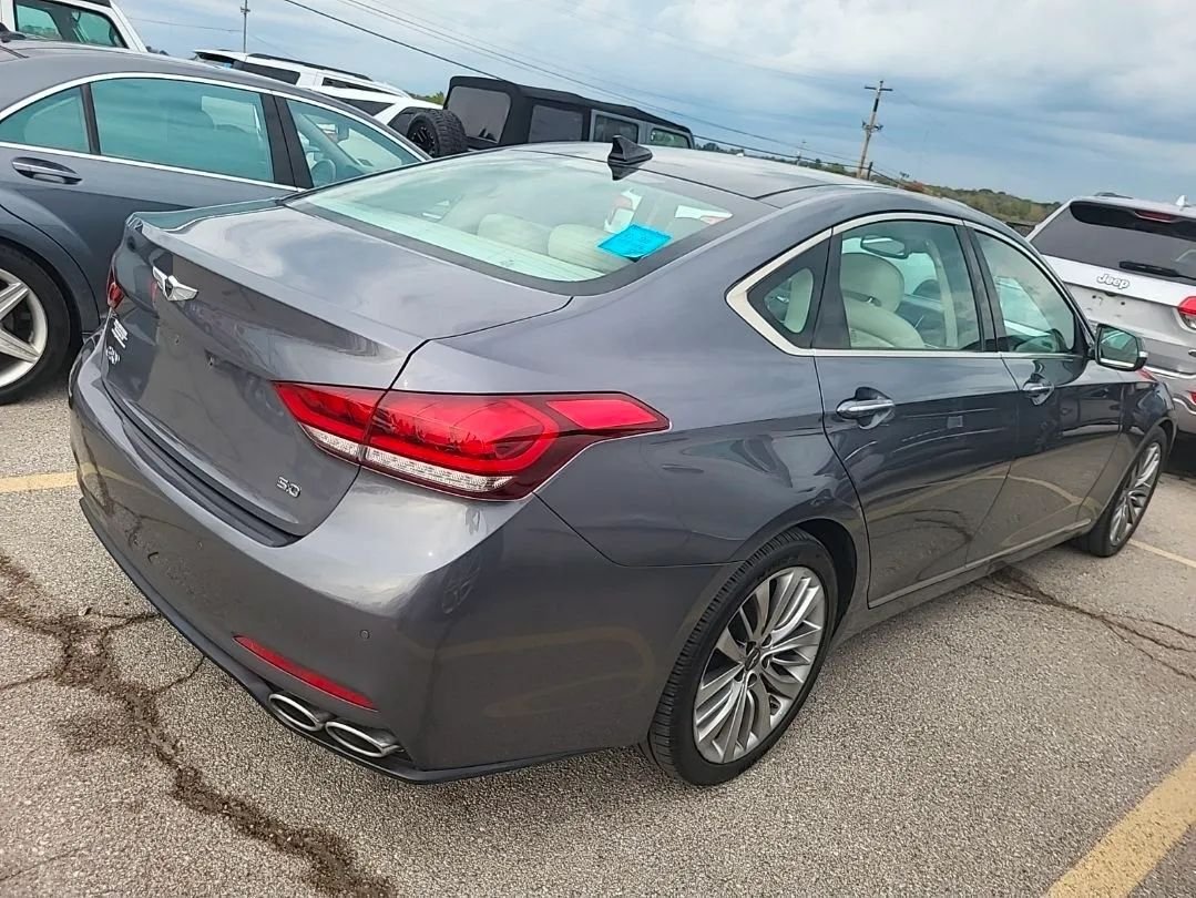Sedan in Ashland, KY, United States 4 - 19143866