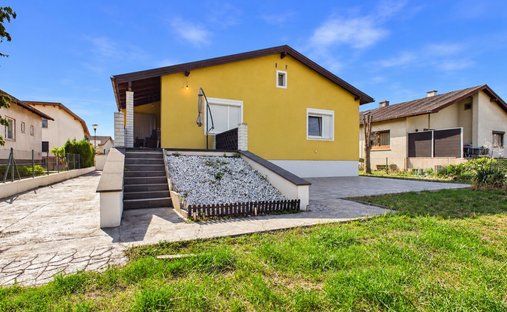 Haus in Wiener Neudorf, Niederösterreich, Österreich 1