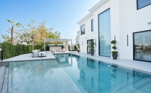 Villa en Islas Jumeirah, Dubái, Emiratos Árabes Unidos 1