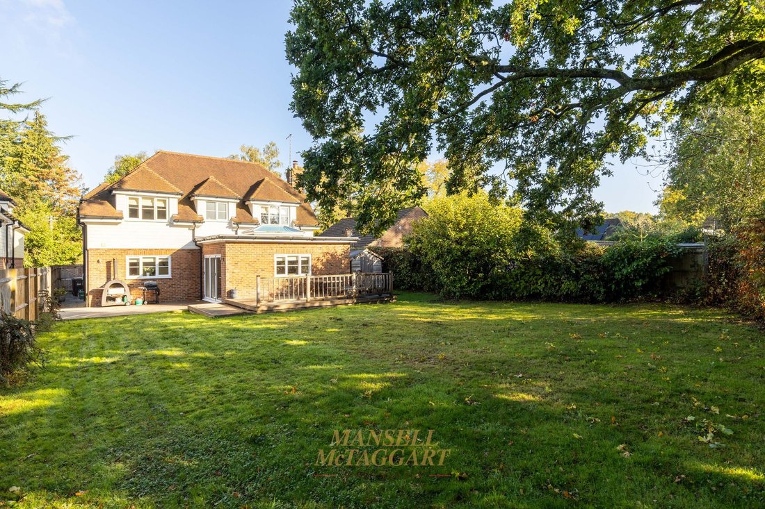 House in Crawley Down (Worth), Crawley Down, England 2 - 19145410