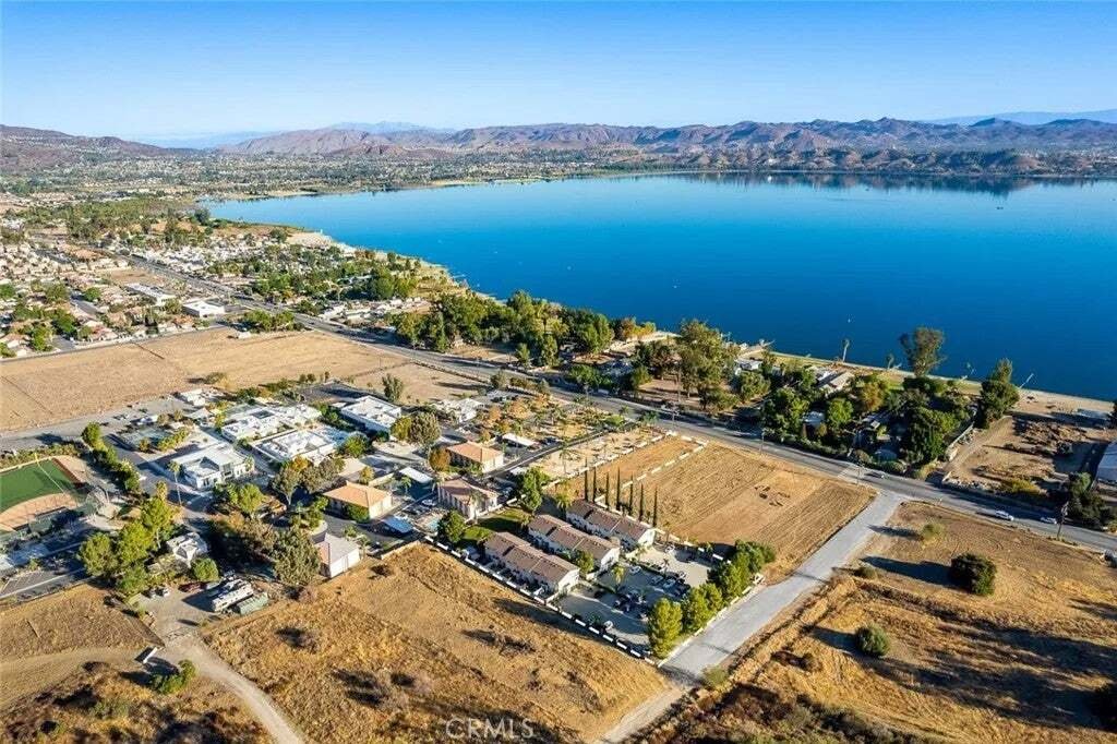 Andere in Lake Elsinore, Kalifornien, Vereinigte Staaten 4 - 19144646