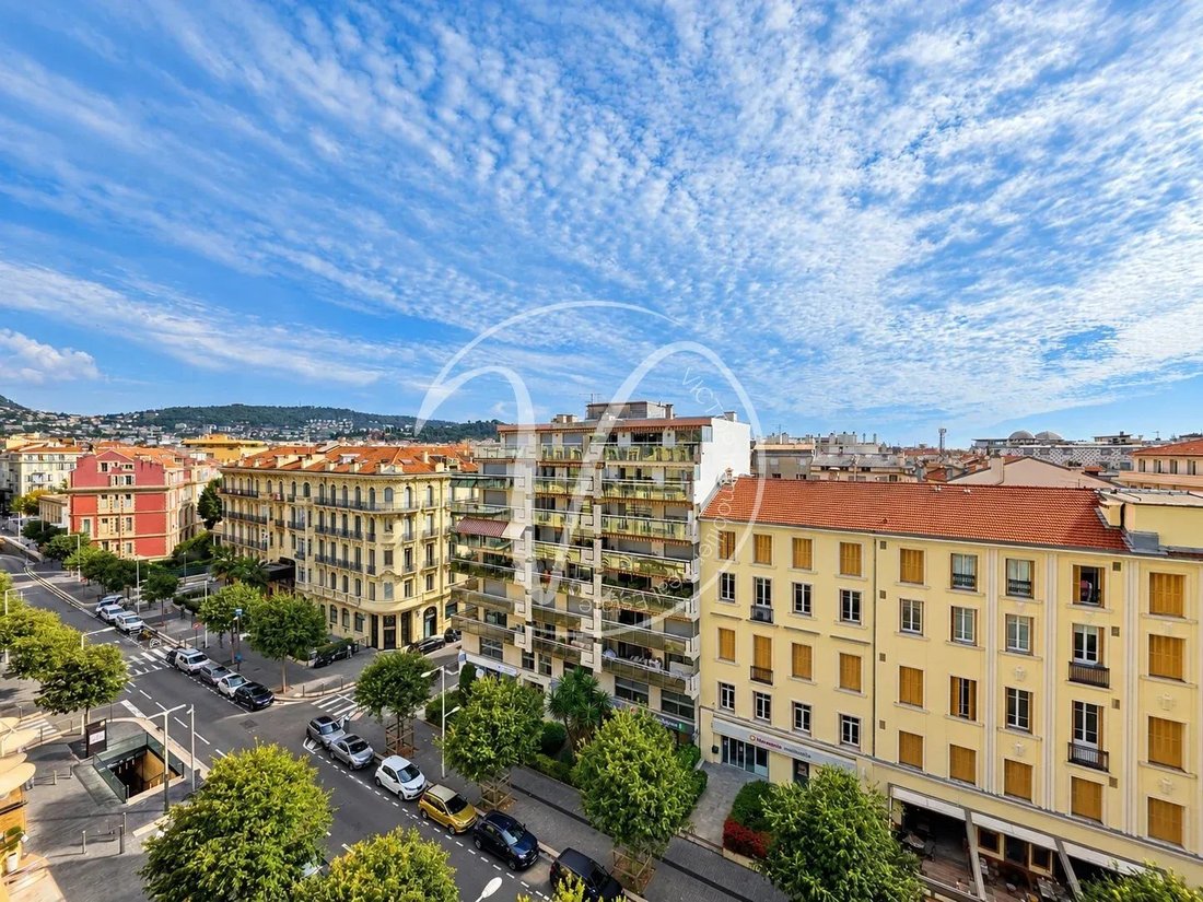 Appartement à Nice, Provence-Alpes-Côte d'Azur, France 3 - 19145336