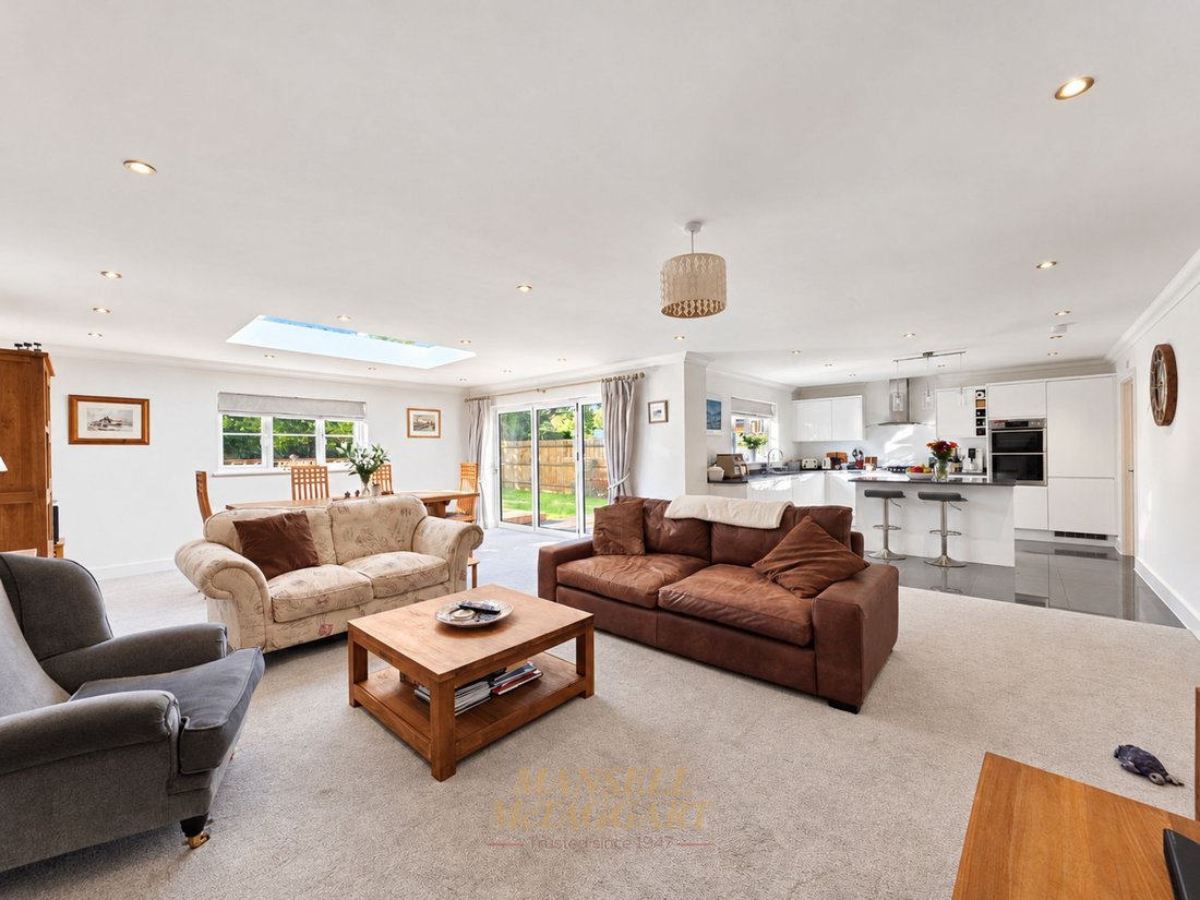 House in Crawley Down (Worth), Crawley Down, England 3 - 19145410