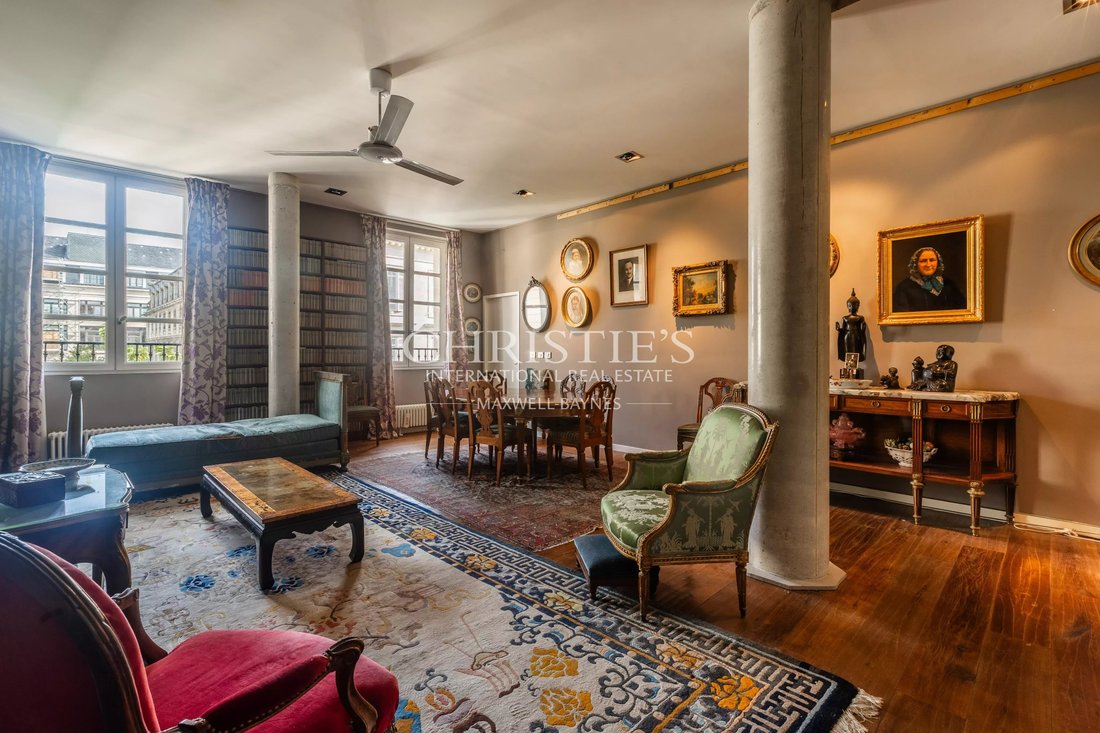 Apartamento en Hôtel de Ville-Quinconce-Saint Seurin-Fondaudège, Burdeos, Francia 1 - 19145320