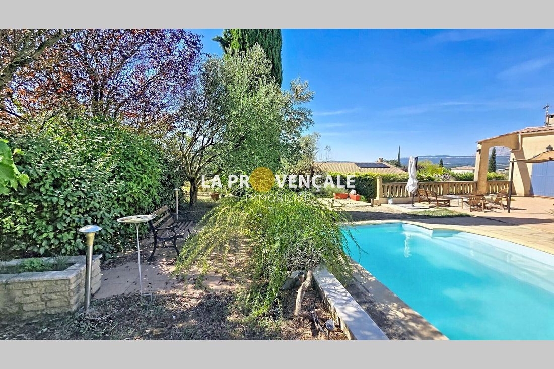 Villa in Trets, Provence-Alpes-Côte d'Azur, France 3 - 19145352
