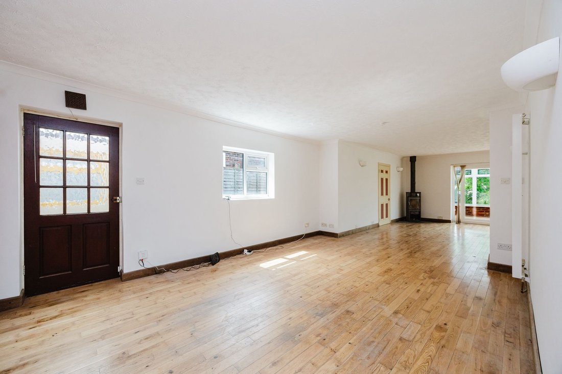 Bungalow in Henfield, England 2 - 19145516