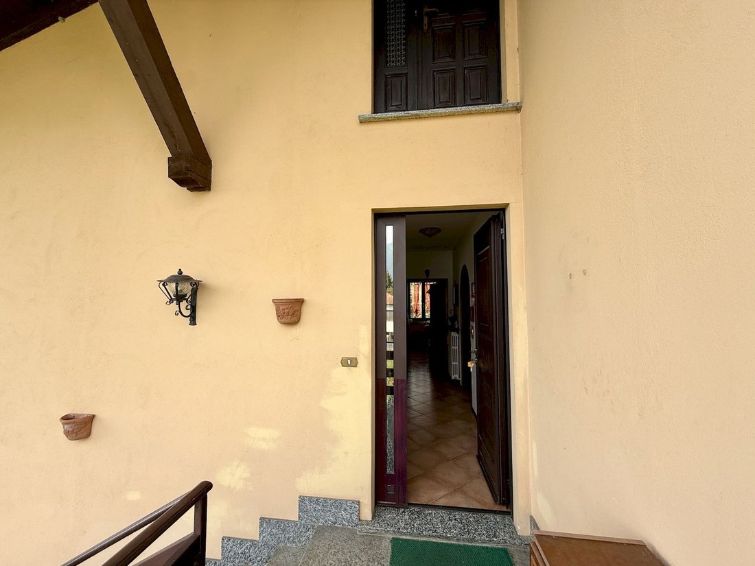 Villa in Dongo, Lombardei, Italien 5 - 19144496