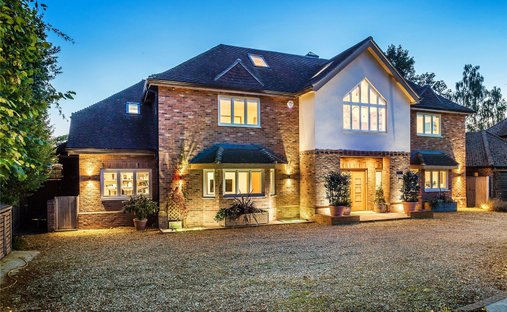 House in Mount Hermon, Woking, England 1