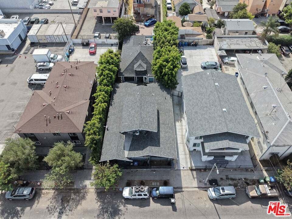 Los Angeles, California, United States 3 - 19144584