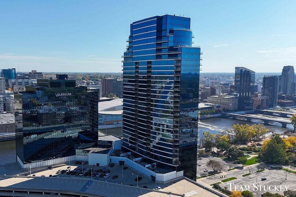 Condo in Grand Rapids, Michigan, United States 1 - 19144888