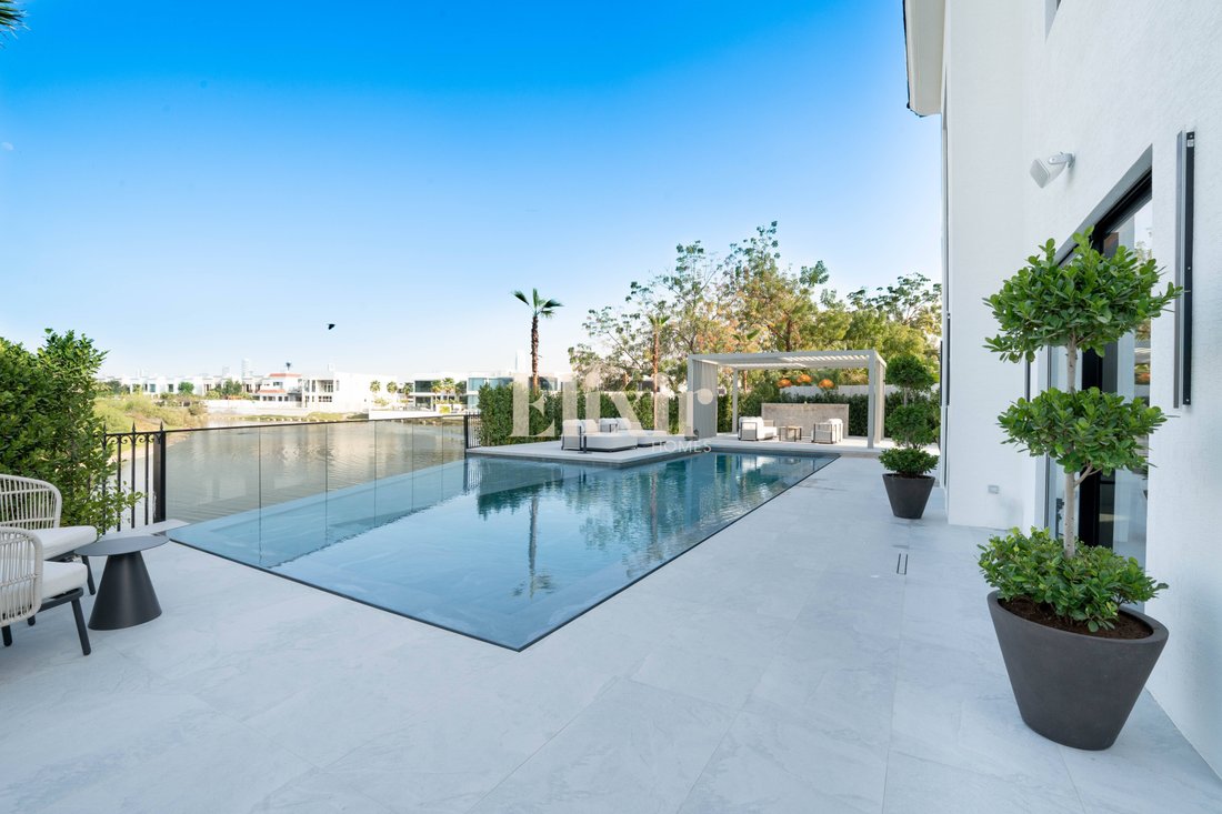 Villa in Jumeirah-Inseln, Dubai, Vereinigte Arabische Emirate 3 - 19145065