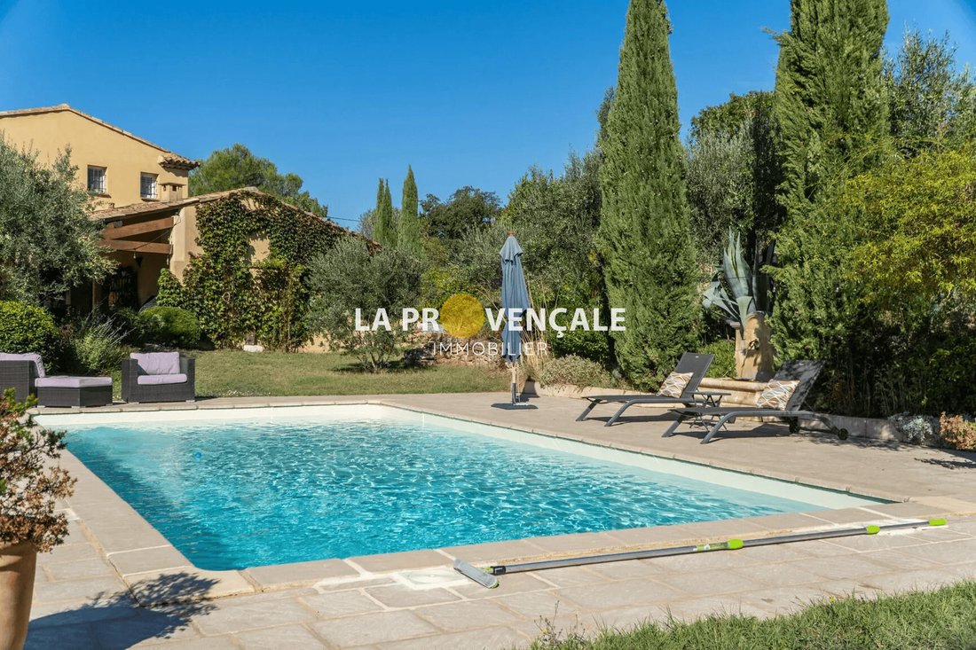 Villa à Pourrières, Provence-Alpes-Côte d'Azur, France 2 - 19145370