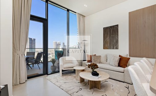 Apartment in JVC / Jumeirah Village Circle, Dubai, United Arab Emirates 1