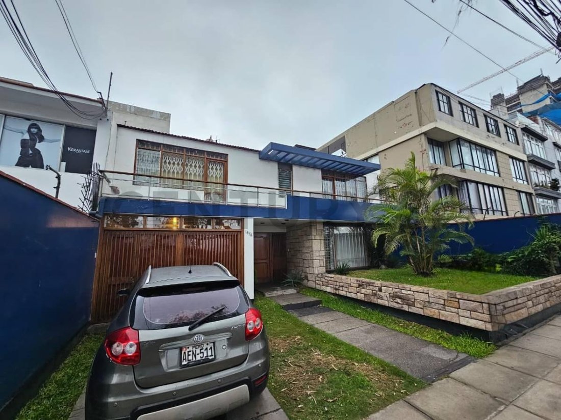 House in San Isidro, Metropolitan Municipality of Lima, Peru 4 - 19144305