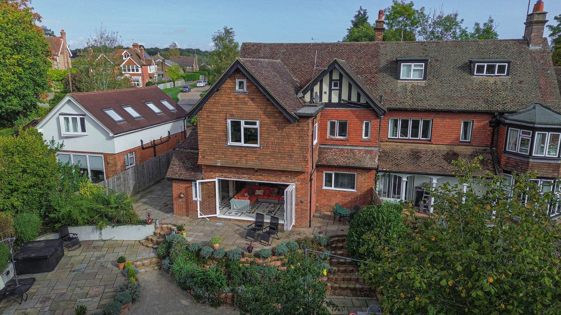 House in Haywards Heath, England 3 - 19145601