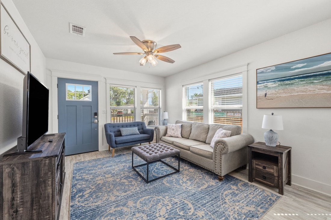 House in Pensacola, Florida, United States 3 - 19145205