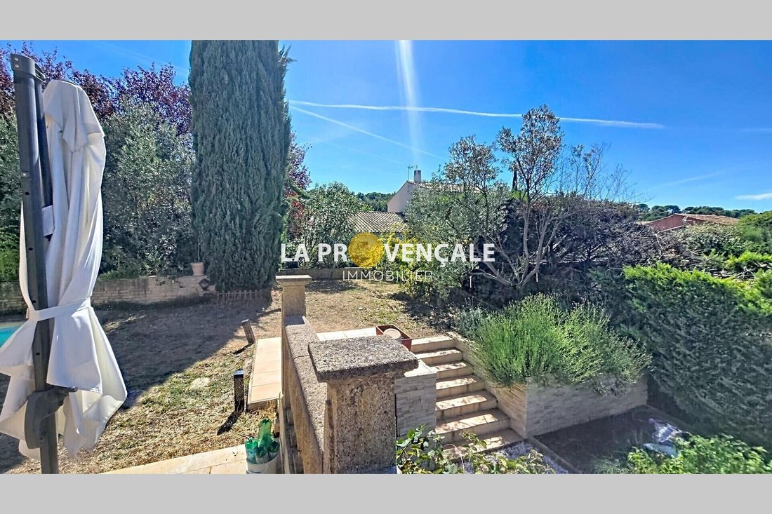 Villa in Trets, Provence-Alpes-Côte d'Azur, France 4 - 19145352