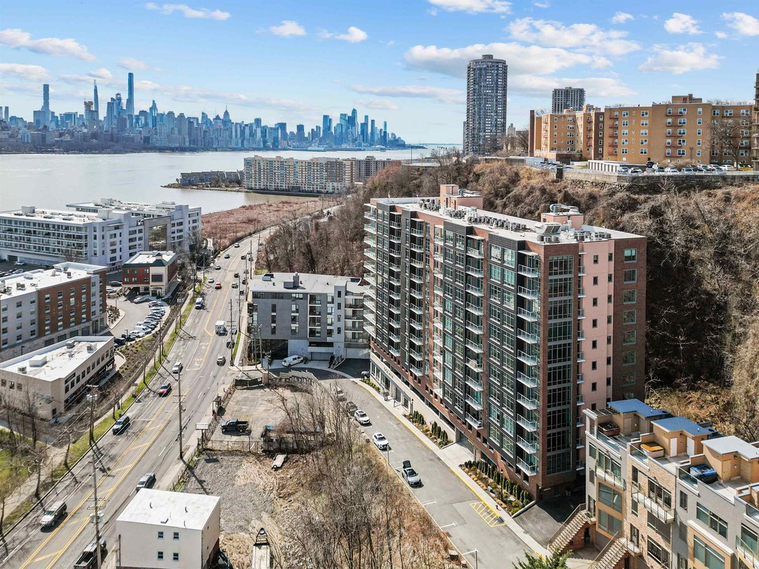 Condo in North Bergen, New Jersey, United States 2 - 19144385