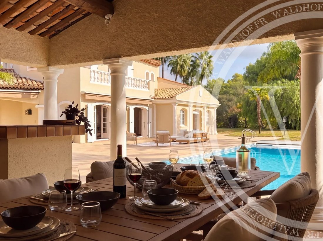 Villa en Mougins, Provenza-Alpes-Costa Azul, Francia 5 - 19145282